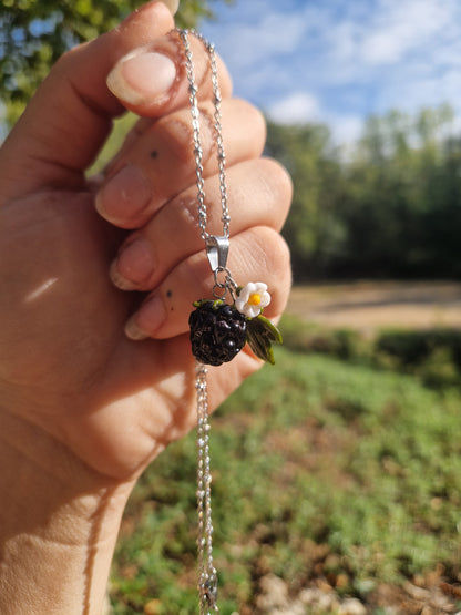 Collier fruits des bois