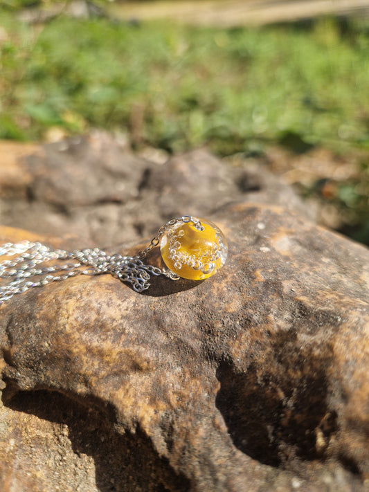 Collier écume moutarde