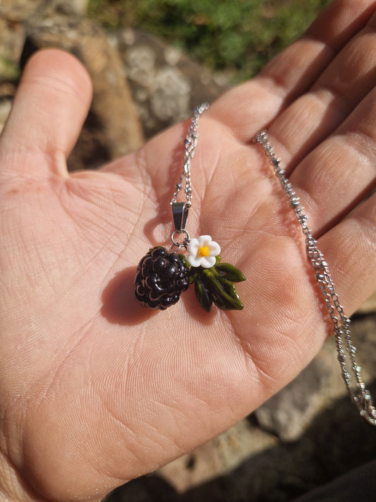 Collier fruits des bois